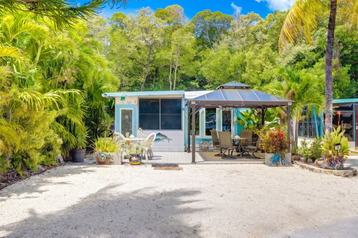 Newman Hospitality-Isla KLK 38-image-1