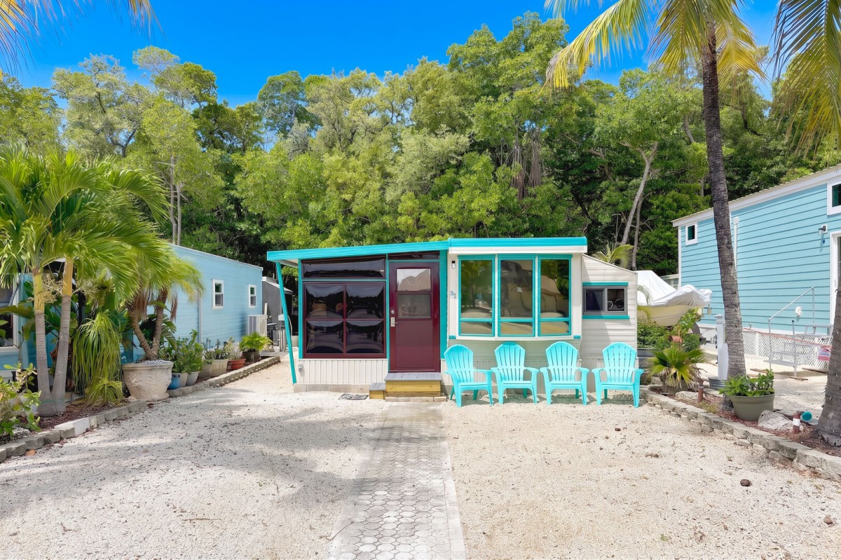 Newman Hospitality-Isla KLK 37-image-1
