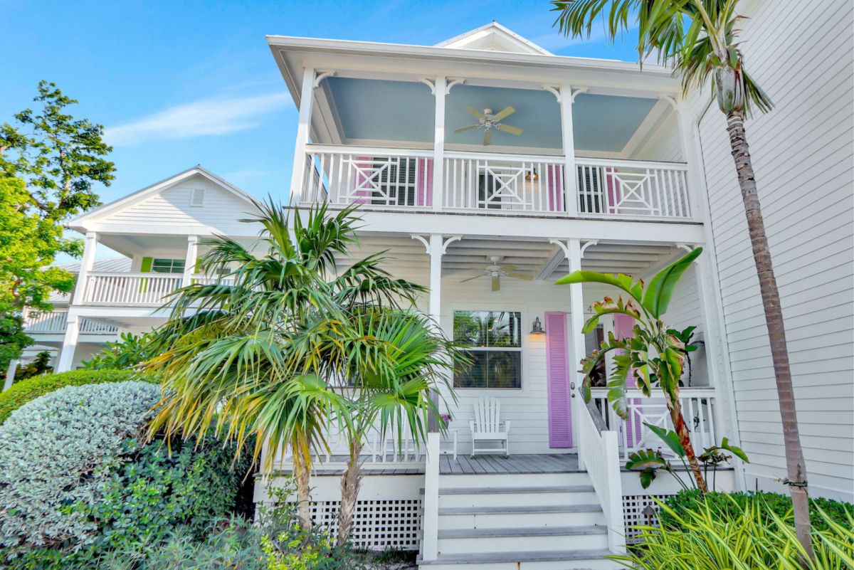 Newman Hospitality-Isla LBV #4 Guava-image-1